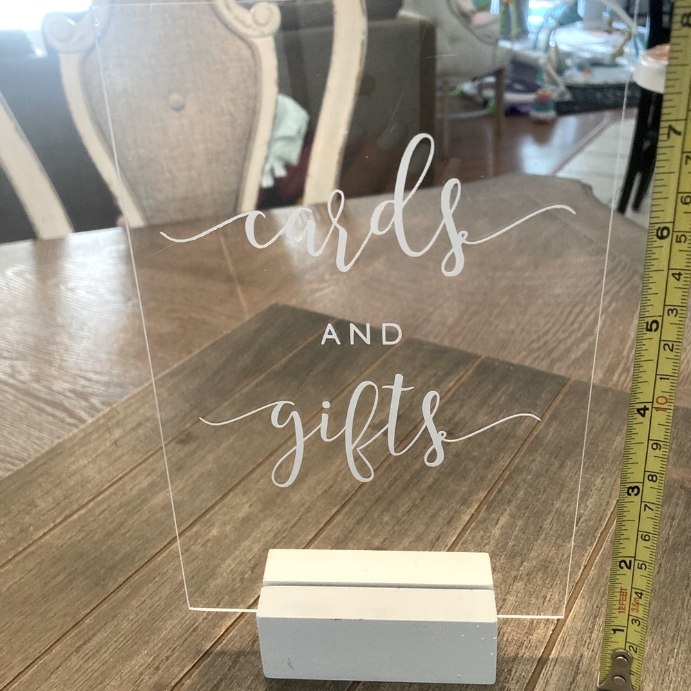 Acrylic card and gifts wedding sign
